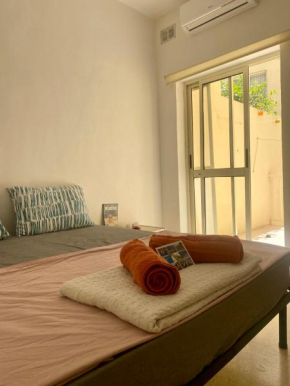 Lovely room, in shared house perfect location